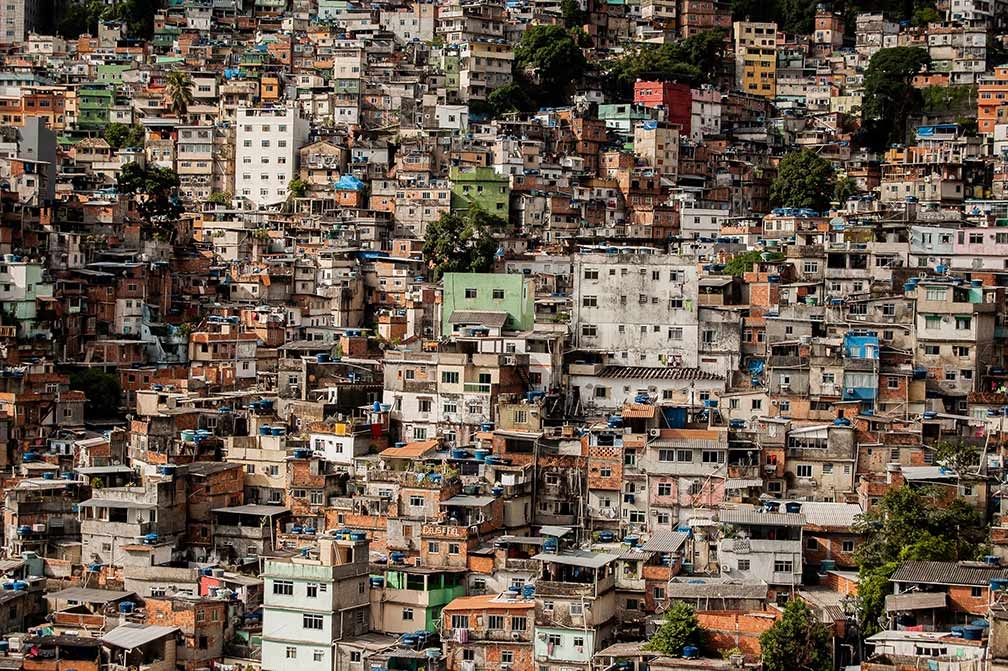 Önder Özden escribió: ¿Por qué los pobres no nos matan?