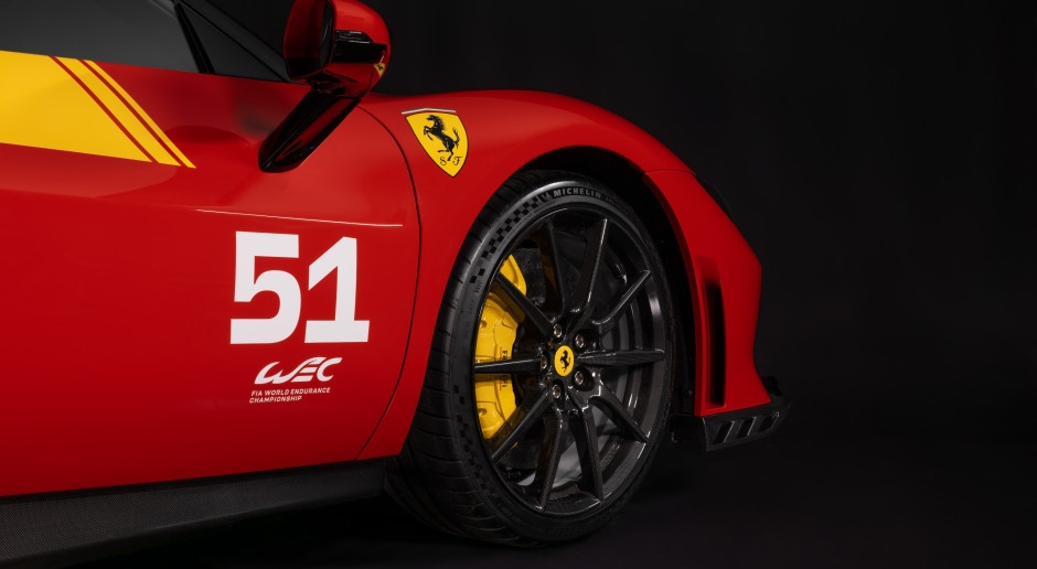Non tutti potranno acquistare la nuova Ferrari 296 Speciale. Il marchio ha posto una condizione specifica.