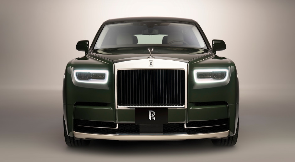 Este novo Rolls-Royce é um samurai sobre rodas. Foi encomendado especialmente por um bilionário japonês.