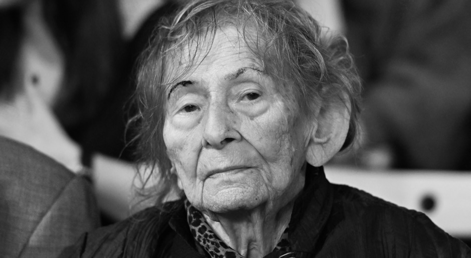 Polonya şiirinin büyük ismi öldü. Urszula Kozioł 94 yaşında hayata veda etti.