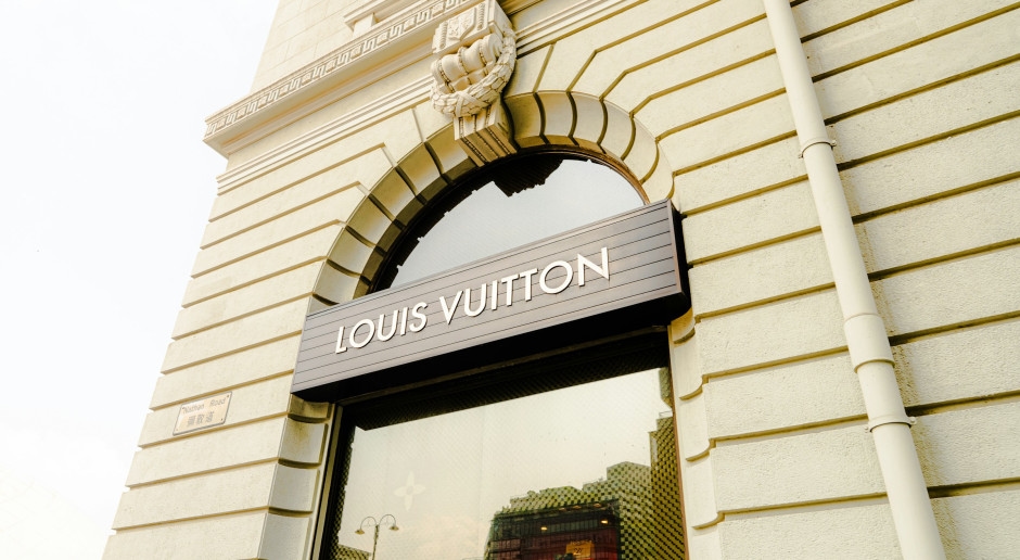 Luxo em retirada? LVMH relata enormes perdas financeiras no primeiro semestre de 2025.