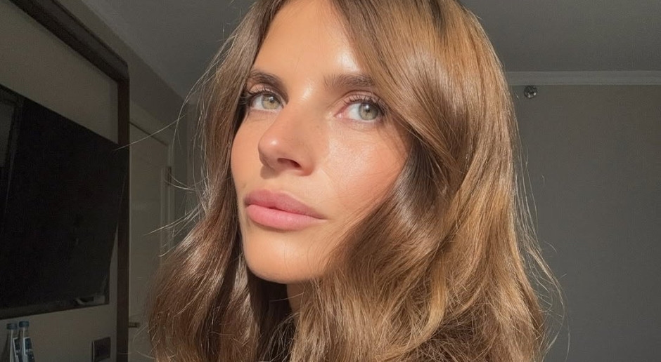 Weronika Rosati anunciou seu novo projeto em Hollywood. A atriz estrela ao lado de Eric Roberts.