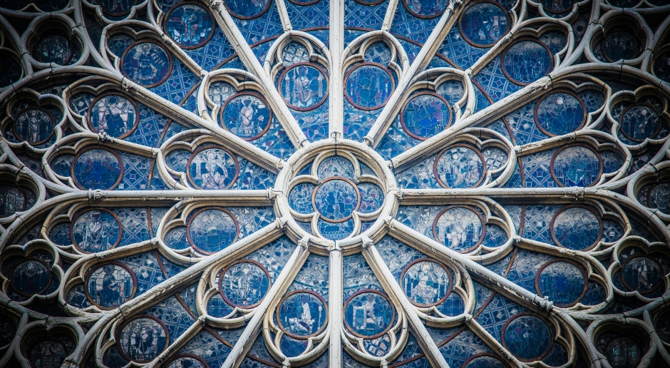 Drones, lasers e inteligência artificial na catedral mais famosa do mundo. Um projeto ambicioso foi lançado.