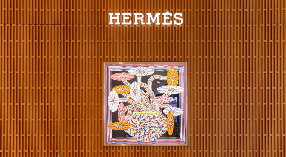 ¿Dónde están los miles de millones desaparecidos de Hermès? El heredero de la marca francesa exige una investigación.