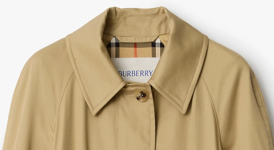 A Burberry apresenta dois novos casacos para o outono de 2025. Um ótimo retorno à elegância clássica.