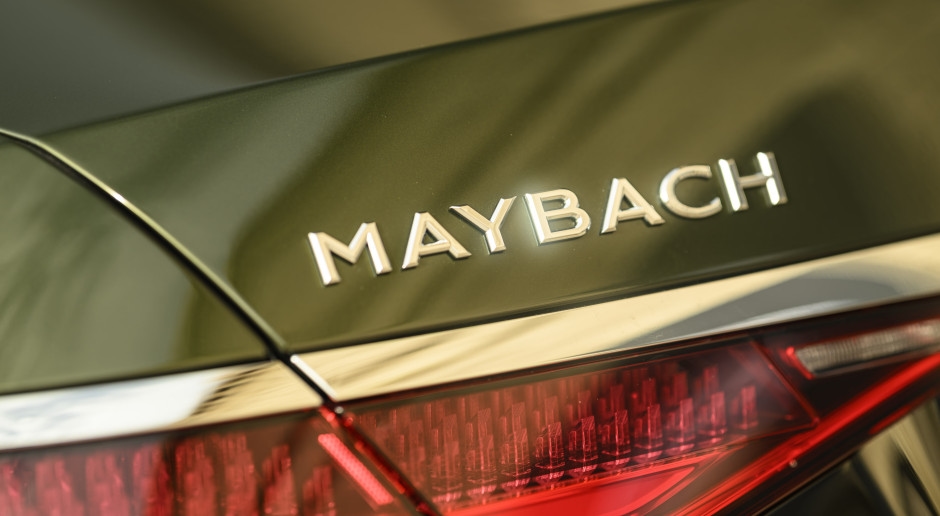 We waren aanwezig bij de première van de nieuwe, ultraluxe Maybach. Binnenin is het van 24-karaats goud en klinkt het als een filharmonisch orkest.