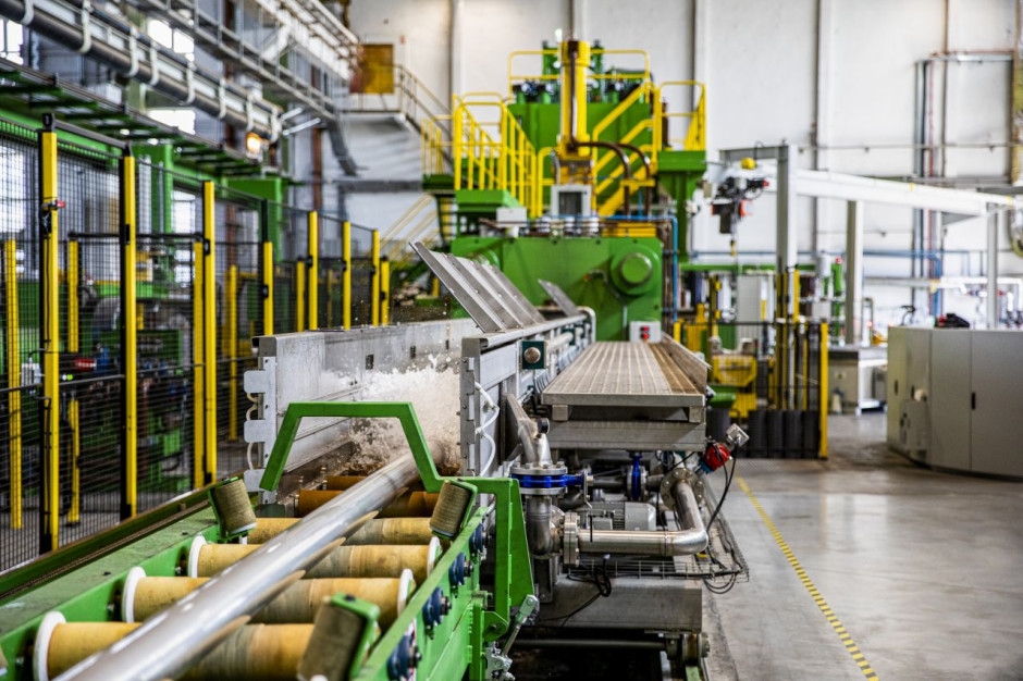 Supply chain partners are de facto forcing digital investments
