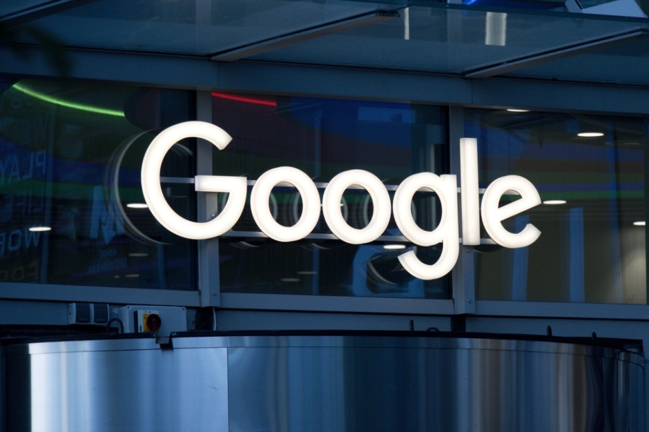 Los británicos se enfrentan a Google. El gigante reacciona.