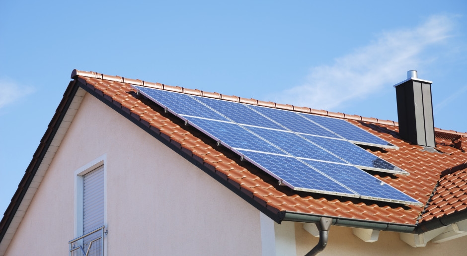 A breakthrough in photovoltaics. No more fees and giving away surpluses