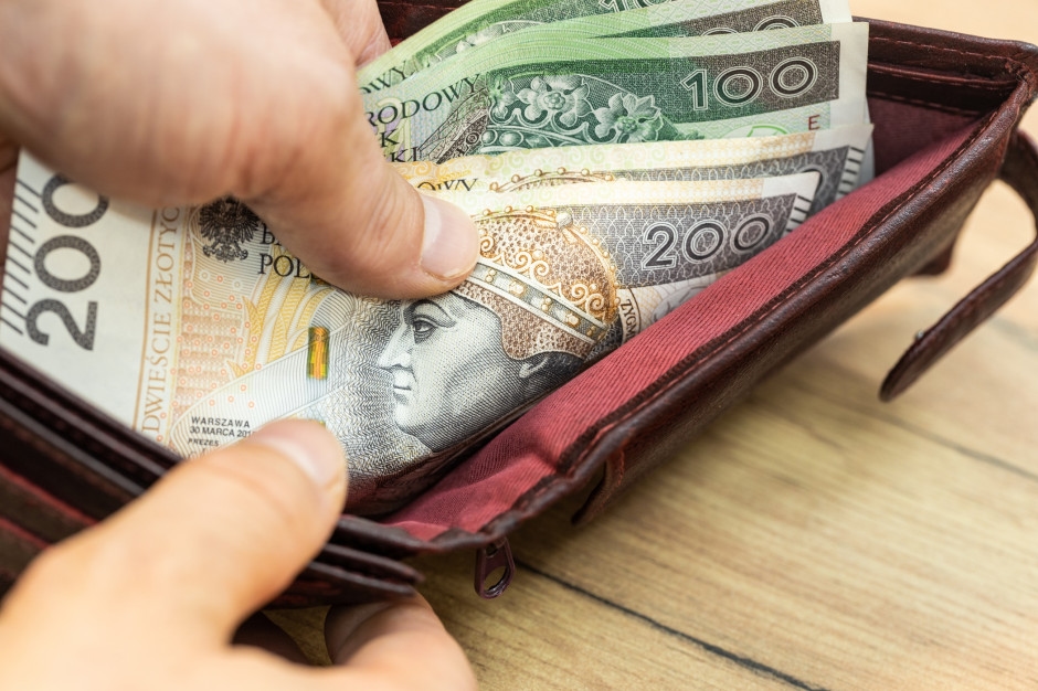 Zij erven van hun ouders. Momenteel bedraagt ​​dit pensioen PLN 4.967,95.