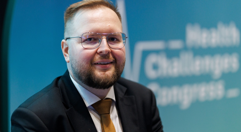 Pacjenci rezygnują z leczenia, bo leki są za drogie? Przedstawiciel Ministerstwa Zdrowia tłumaczy