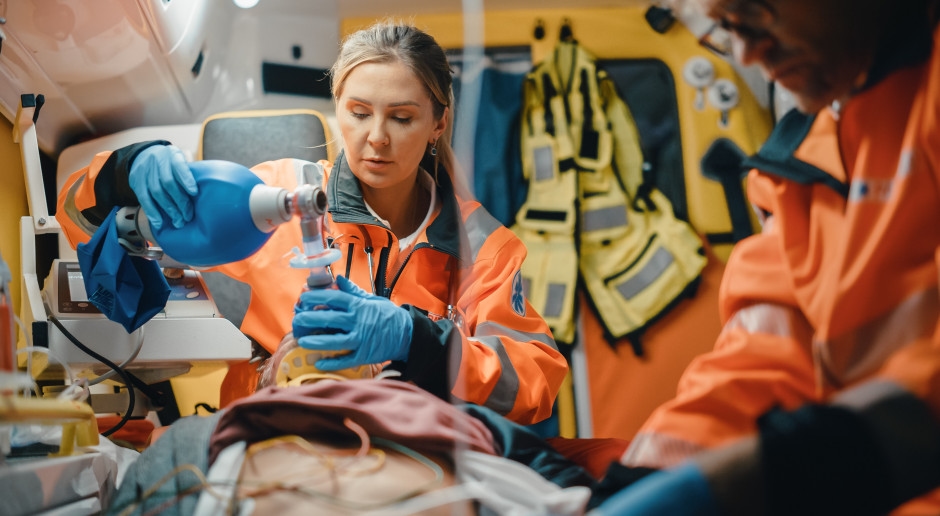 Nurses' important appeal. She worked for 18 years, the management decided she was too expensive