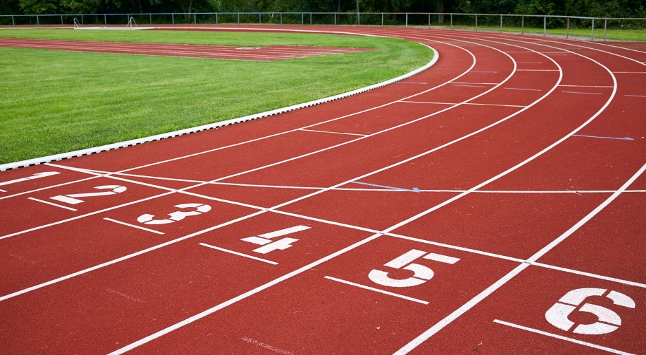 Elle a commencé à courir des marathons alors qu'elle touchait une pension d'invalidité. Décision sévère