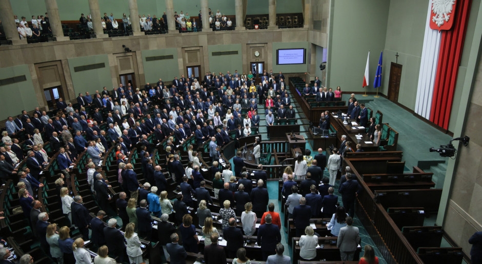 Streit im Sejm über die Privatisierung des Gesundheitswesens. PiS-Resolution in erster Lesung abgelehnt