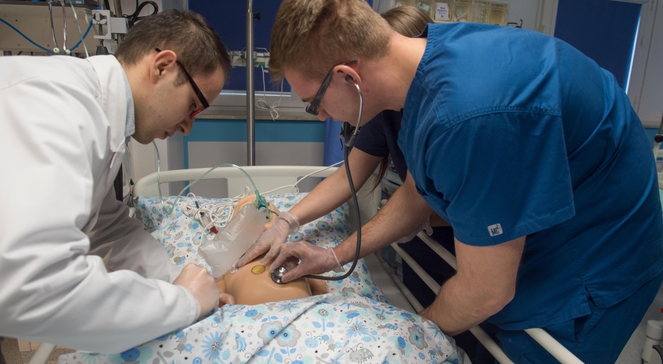 Up to 30 people per place. More universities have announced their entry points for medicine.