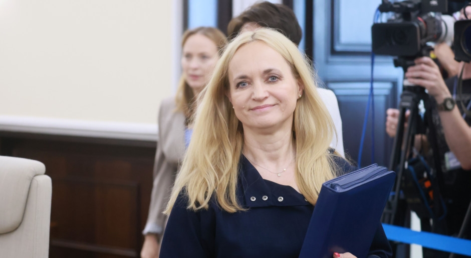 There are many expectations and hopes, but also serious challenges, and little time. A summary of opinions about the new minister.