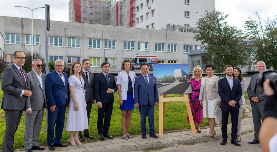 Ciechanów'da modern bir acil servis bulunacak. 56 milyon PLN'den fazla maliyeti olan genişletme projesinin inşaatına başlandı.