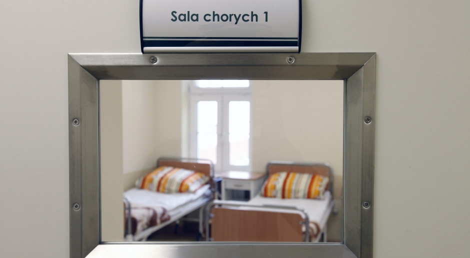 Patient to the Ministry of Health: Less space than a cow or a prisoner. There is a reaction.