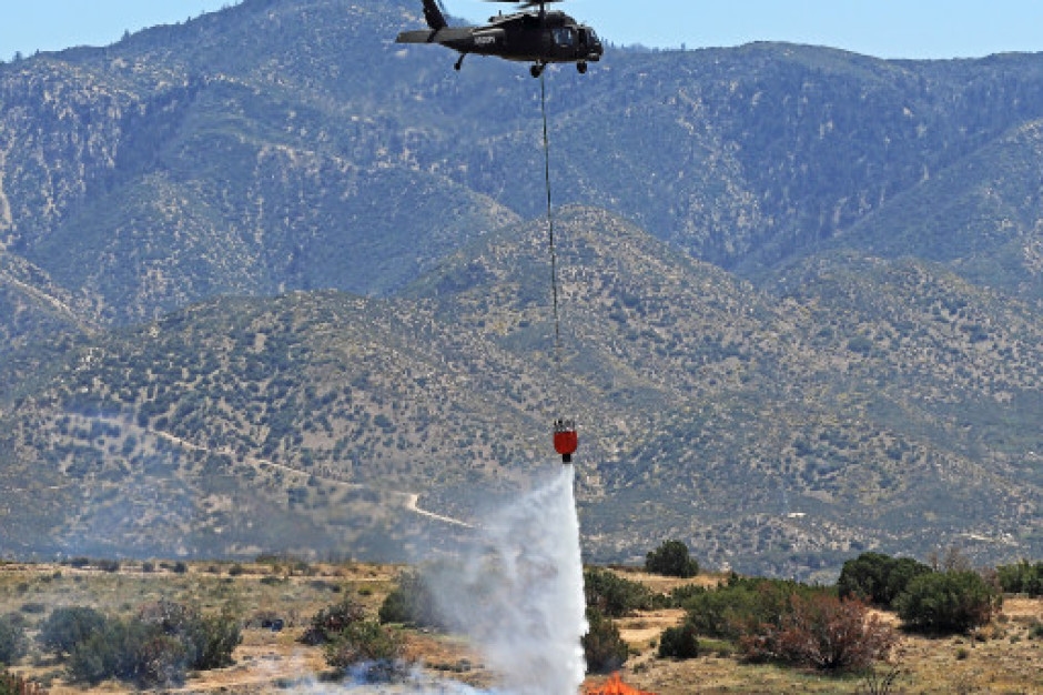 Los helicópteros autónomos Black Hawk pueden extinguir incendios. Se han realizado pruebas