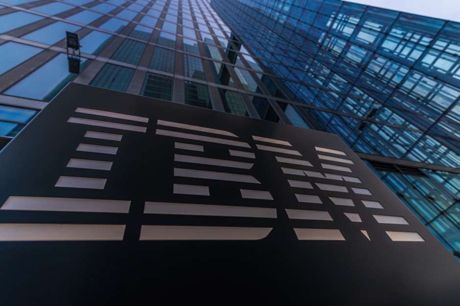 IBM stawia na uproszczoną AI. Wprowadza nowe układy scalone i serwery
