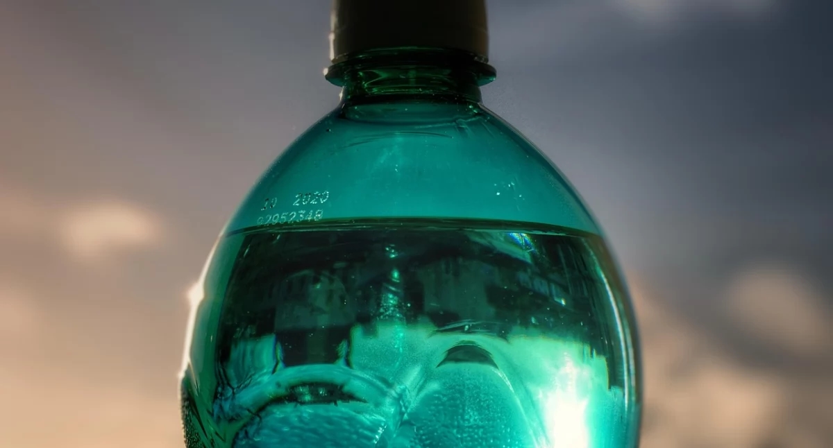 El SIG advierte: fragmentos de vidrio en botellas de agua con gas de Ciechocinek