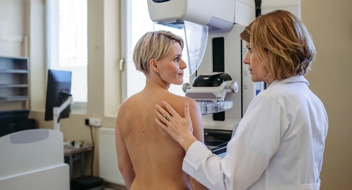 Les femmes vont commencer à recevoir des SMS. Il s'agit d'une invitation à un dépistage du cancer du sein.