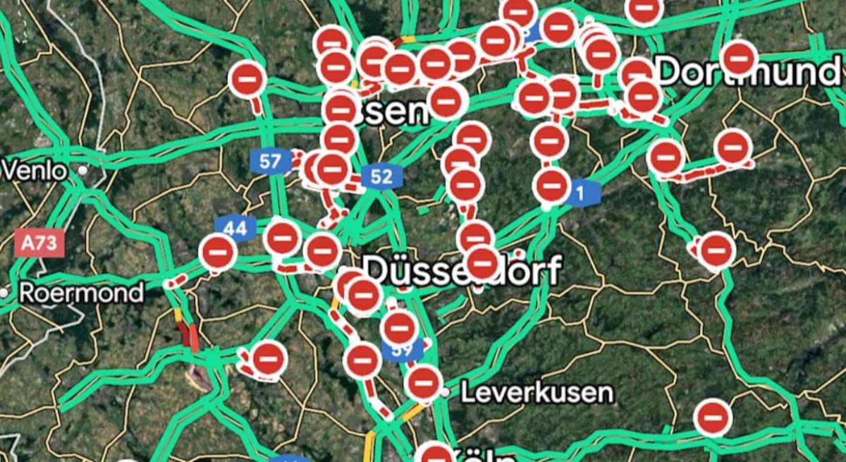 O Google Maps fecha por engano sete rodovias importantes na Alemanha, causando caos total no país com um engarrafamento histórico.