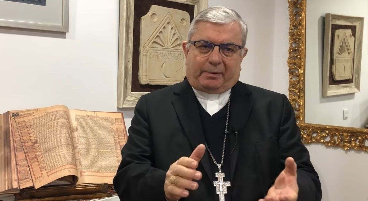 Merida Başpiskoposu'nun sesini kopyalayıp yüzlerce avro bağış topluyorlar.