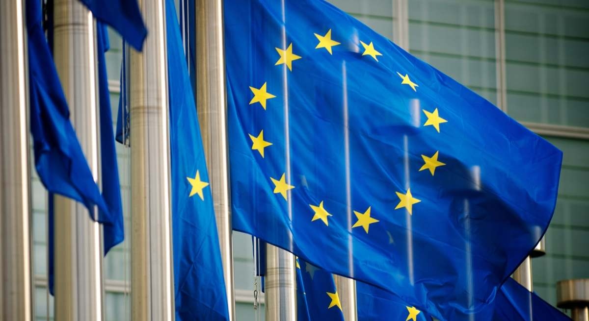 Es ist offiziell: Die Europäische Union wird Mobiltelefonhersteller zwingen, Daten preiszugeben, die sie normalerweise verbergen.