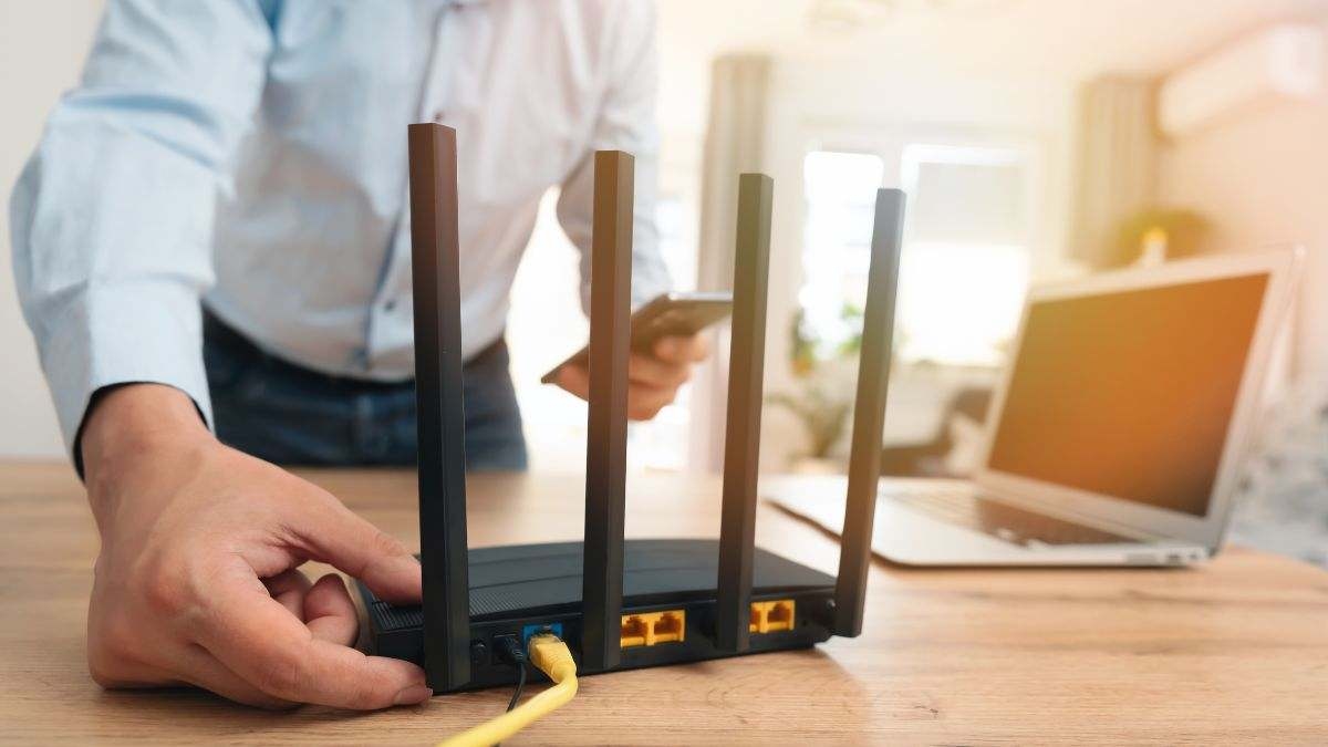 Teknisyenlerin size söylemediği gizli numara: Yönlendiricinizde bu seçeneği devre dışı bırakın ve Wi-Fi'niz uçacaktır