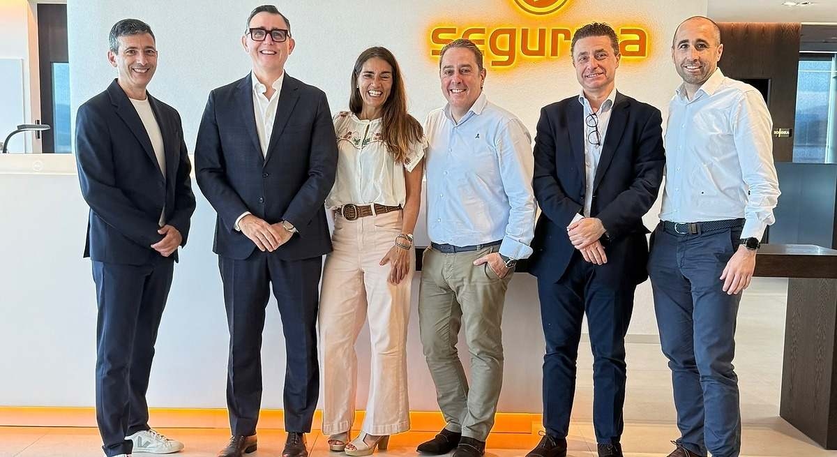 Segurma et Lagunklik signent un accord stratégique pour rapprocher la sécurité des foyers et des entreprises.