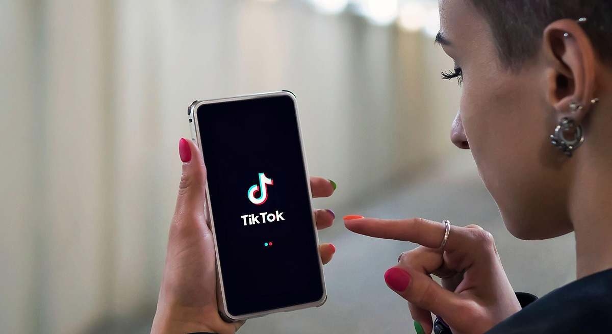TikTok pracuje nad wersją swojej aplikacji przeznaczoną wyłącznie dla Stanów Zjednoczonych, zanim zostanie ona udostępniona w sprzedaży.