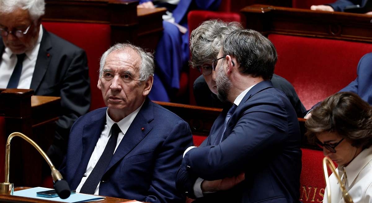 Bayrou prepares for the "irrevocable fall" of his government: "France hasn't had a balanced budget for 51 years."