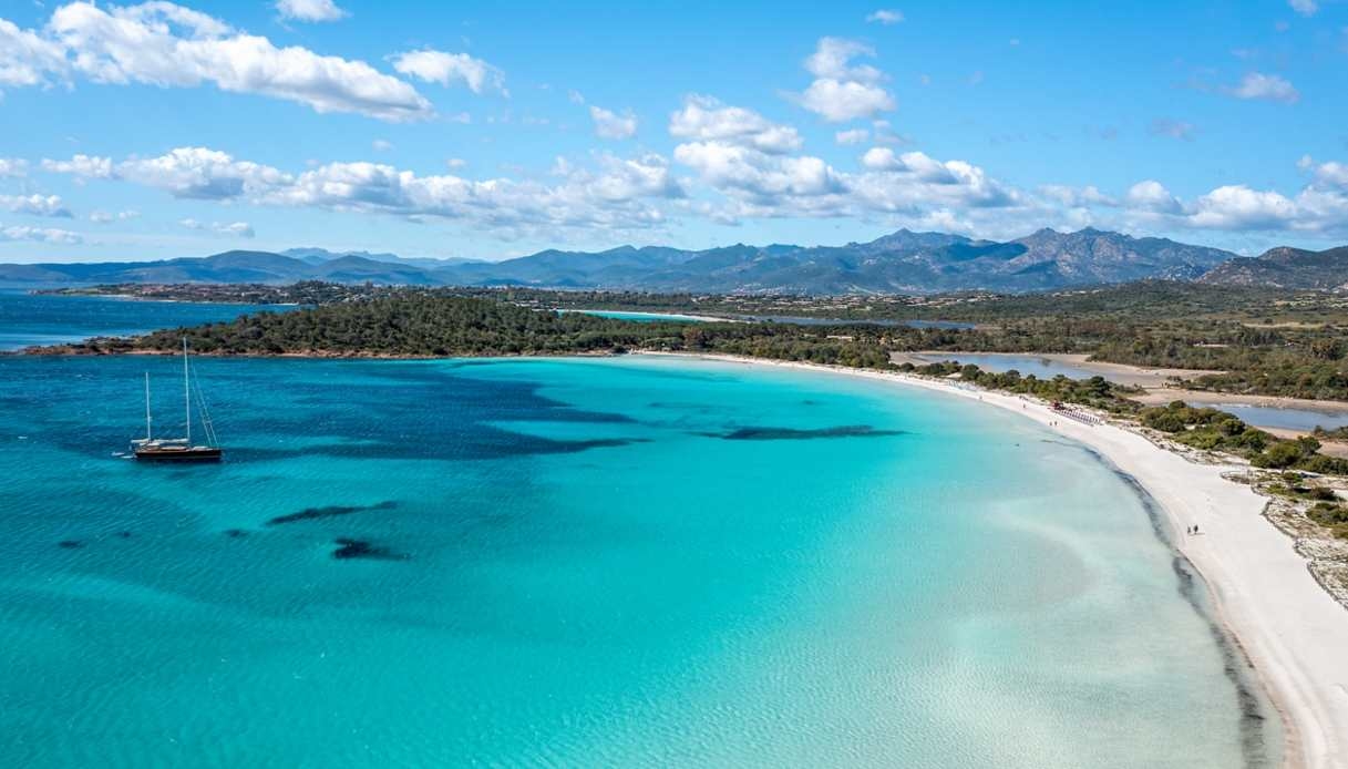 Cala Brandinchi, a dream of white sand and turquoise sea