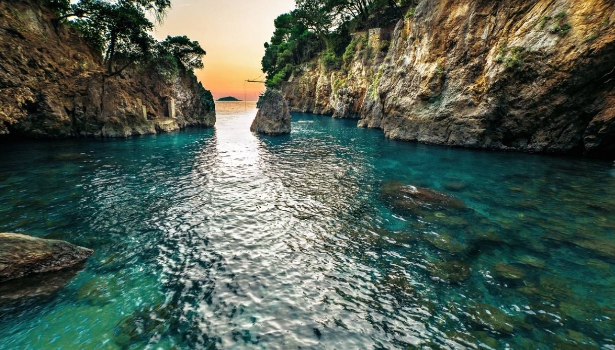These secret corners of paradise are the beaches of Liguria without crowds in summer