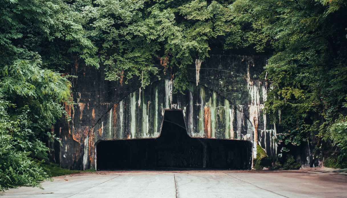 Željava, el aeropuerto militar secreto que duerme bajo los Balcanes