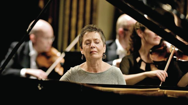 Maria João Pires will step away from the stage “for some time”