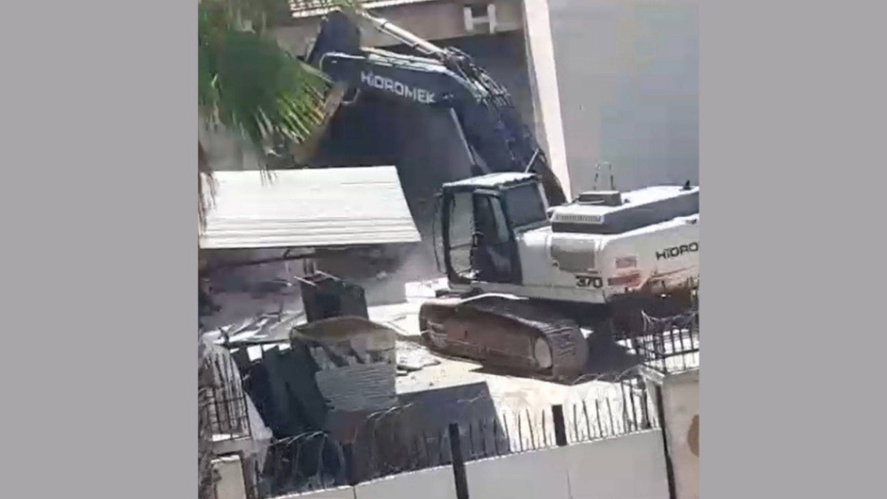 Début de la démolition illégale du musée d'Antalya