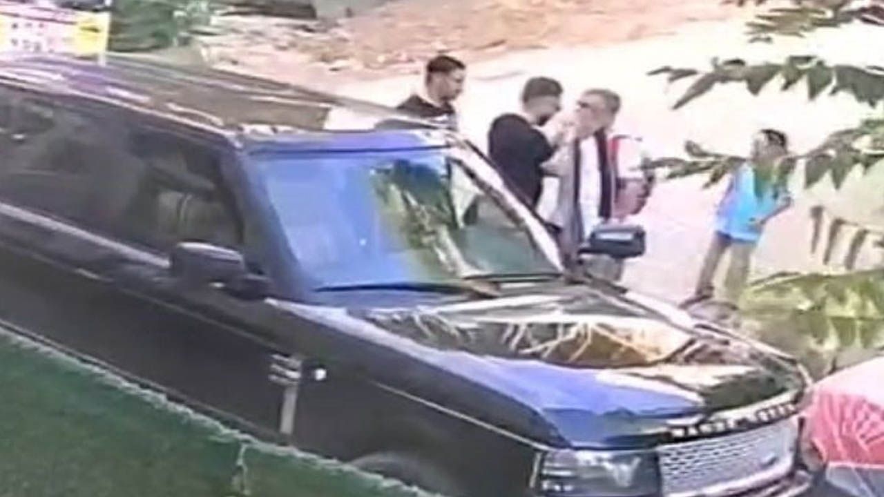 Der Schläger, der den Vater schlug, bedrohte am selben Tag auch einen anderen Fahrer mit einer Waffe.