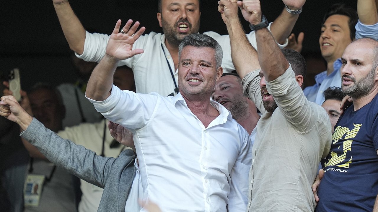 4 Schritte von Sadettin Saran, sobald er sein Amt antritt