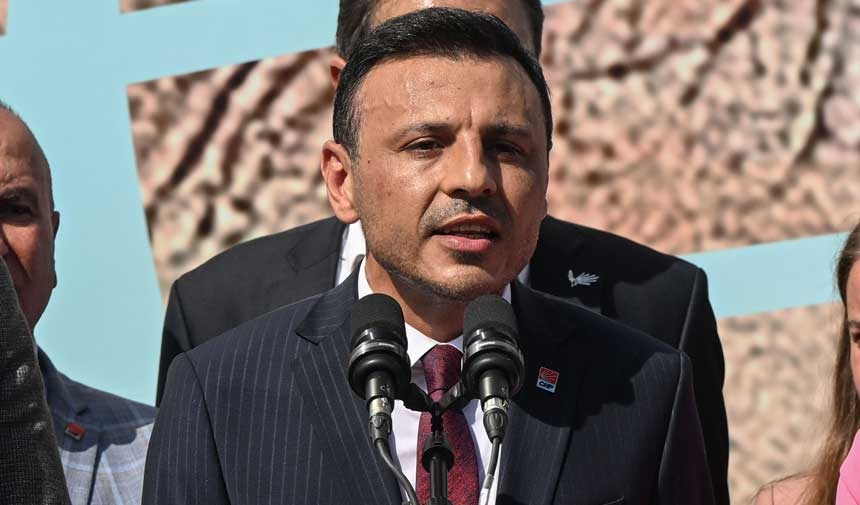 Dem Provinzvorsitzenden der CHP Istanbul, Özgür Çelik, drohen 15 Jahre und 6 Monate Gefängnis