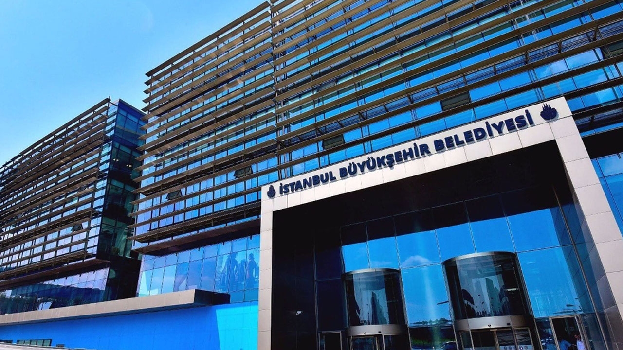 Nakaz aresztowania Murata Gülibrahimoğlu, którego majątek został skonfiskowany w ramach śledztwa IMM