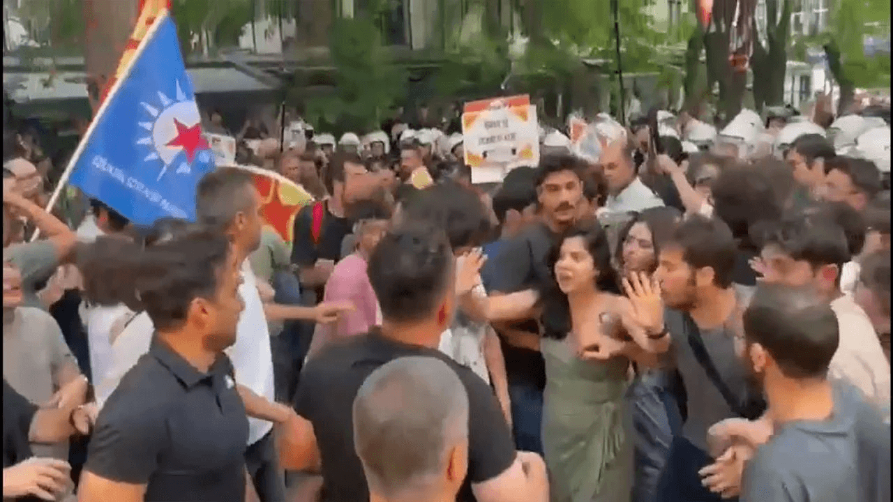 Interwencja policji w Ankarze podczas protestu w Strefie Gazy!