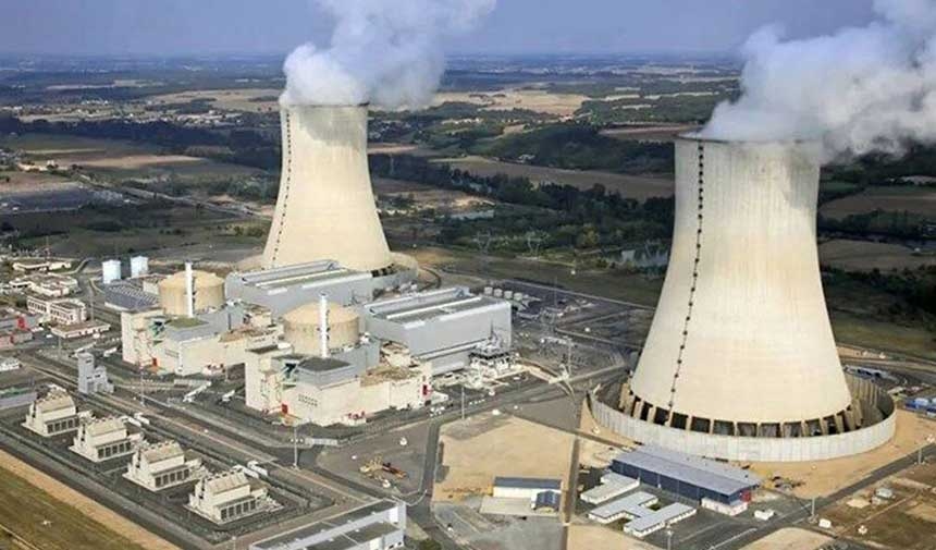 Israel greift iranische Atomanlage an