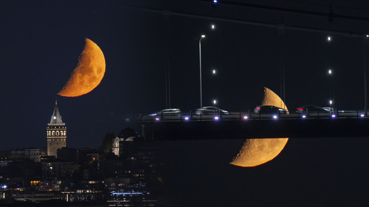 Ein visuelles Fest am Himmel über Istanbul