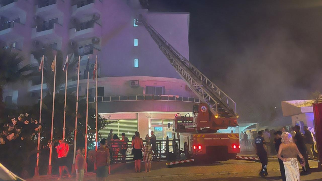 Antalya'da otel yangını