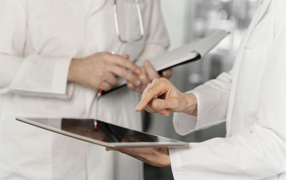 Sieć klinik Be Healthy wdrożyła usługę sztucznej inteligencji, aby poprawić jakość pracy lekarzy.