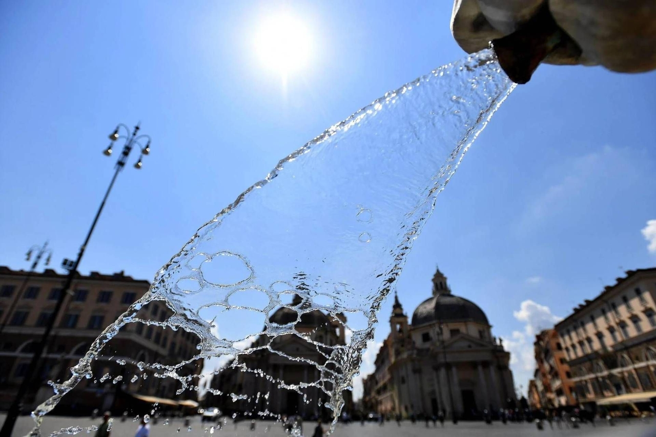 Calor, médicos de família: "+ 40% de idas a clínicas por hipotensão, queimaduras e viroses"