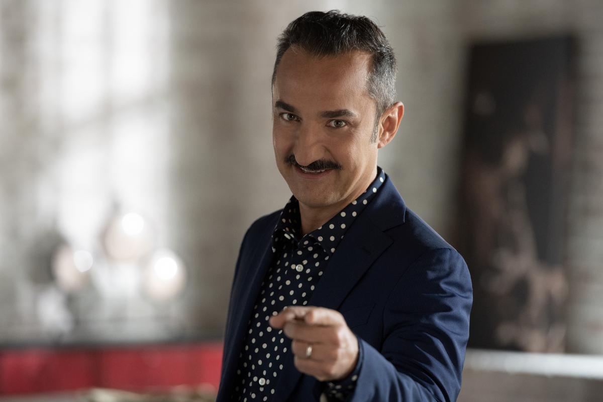 Freeze, Nicola Savino retorna à Rai com um novo programa de variedades: ao lado dele, uma ex-dançarina espanhola. Aqui está quem ela é