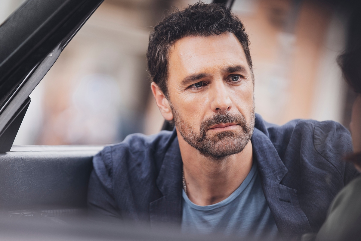 Audiencias televisivas: Raoul Bova pierde por poco contra Sissi, Techetechetè fracasa. La enseñanza es imparable. Amadeus se mantiene firme. Mientras Gerry Scotti y Papi... - Quién sube y quién baja